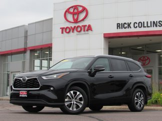 Used 2021 Toyota Highlander XLE image 1