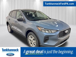 New 2025 Ford Escape Active w/ Cold Weather Package image 1