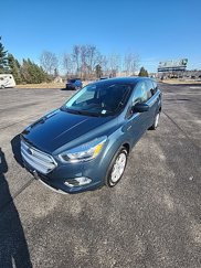 Used 2019 Ford Escape SE image 1