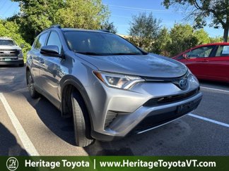 Used 2018 Toyota RAV4 LE image 1