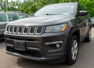Used 2019 Jeep Compass Latitude image 1