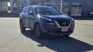 Used 2023 Nissan Rogue S image 1