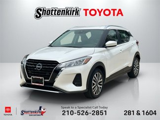 Used 2024 Nissan Kicks SV image 1