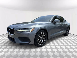Used 2020 Volvo S60 T6 Momentum image 1