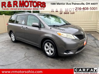 Used 2011 Toyota Sienna LE image 1