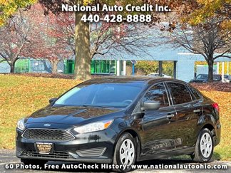 Used 2018 Ford Focus S image 1