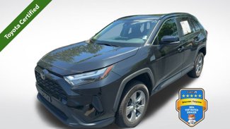 Used 2022 Toyota RAV4 XLE image 1