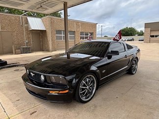 Used 2006 Ford Mustang GT image 1