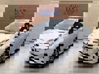 Used 2018 Toyota Prius Four image 1