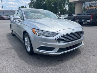 Used 2018 Ford Fusion SE image 1