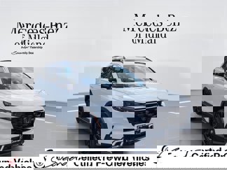 Used 2025 Honda CR-V Sport Touring image 1