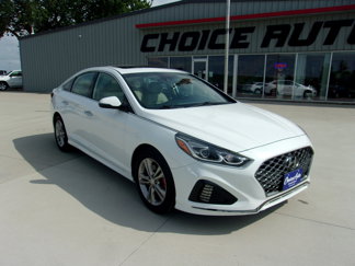 Used 2019 Hyundai Sonata Limited image 1