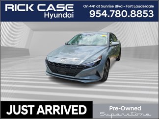 Certified 2022 Hyundai Elantra SEL w/ Convenience Package image 1