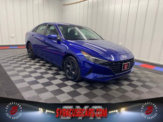 Used 2023 Hyundai Elantra Blue image 1