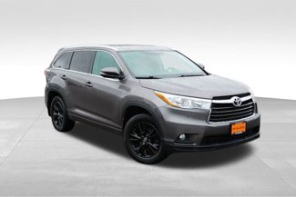 Used 2016 Toyota Highlander XLE image 1