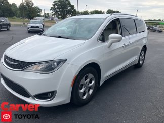 Used 2017 Chrysler Pacifica Touring-L Plus image 1