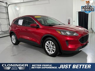 Used 2020 Ford Escape SE image 1