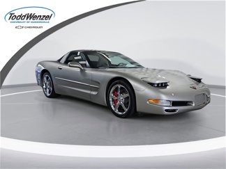 Used 2000 Chevrolet Corvette Coupe w/ Roof Pkg image 1