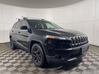 Used 2018 Jeep Cherokee Latitude Plus w/ Cold Weather Group image 1