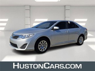 Used 2012 Toyota Camry image 1