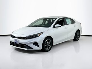 Used 2022 Kia Forte LXS image 1