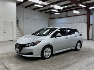 Used 2023 Nissan Leaf S image 1