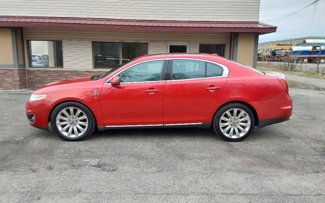 Used 2010 Lincoln MKS image 1
