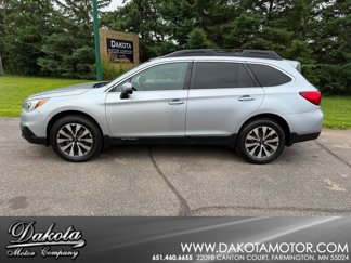Used 2016 Subaru Outback 3.6R Limited image 1