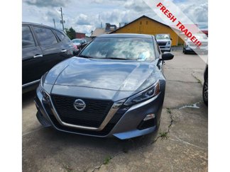 Used 2022 Nissan Altima 2.5 SR image 1