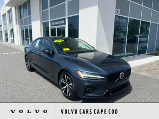 Used 2024 Volvo S60 B5 Core image 1