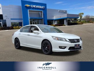 Used 2014 Honda Accord Touring image 1