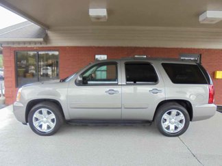 Used 2007 GMC Yukon SLT w/ SLT Preferred Equipment Group image 1
