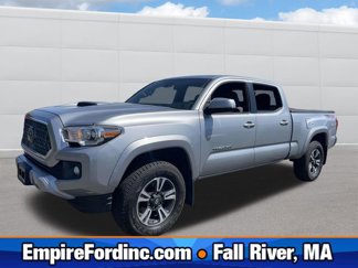 Used 2018 Toyota Tacoma TRD Sport image 1