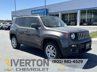 Used 2016 Jeep Renegade Latitude w/ Popular Equipment Group image 1