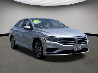 Certified 2021 Volkswagen Jetta SE image 1