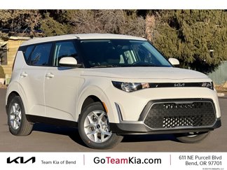 New 2025 Kia Soul LX image 1