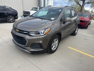 Used 2021 Chevrolet Trax LT image 1