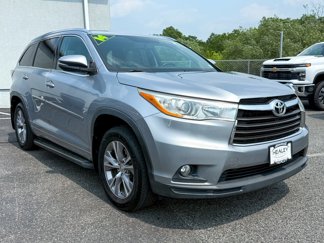Used 2014 Toyota Highlander XLE image 1