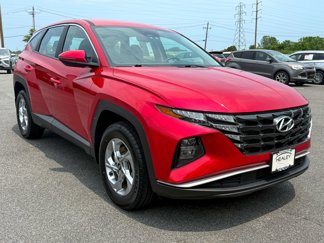 Used 2022 Hyundai Tucson SE image 1