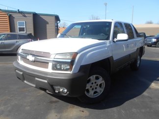 Used 2003 Chevrolet Avalanche 2WD image 1