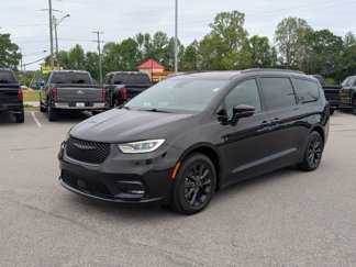 Used 2021 Chrysler Pacifica Touring w/ S Appearance Package image 1