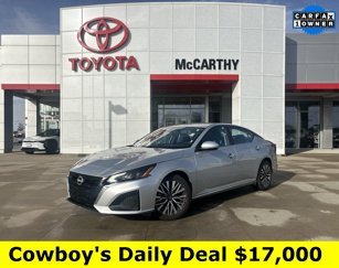 Used 2023 Nissan Altima 2.5 SV image 1