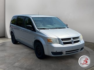 Used 2010 Dodge Grand Caravan SE image 1
