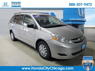 Used 2009 Toyota Sienna LE image 1