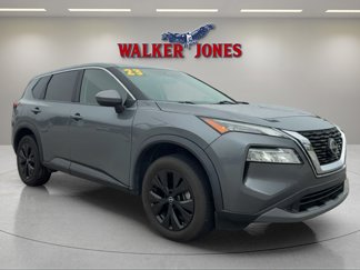 Used 2023 Nissan Rogue SV image 1
