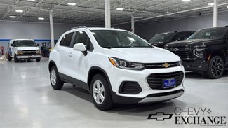 Used 2022 Chevrolet Trax LT w/ LT Convenience Package image 1