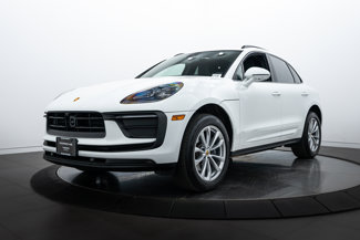Used 2025 Porsche Macan image 1
