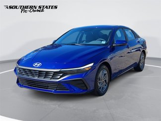 Certified 2024 Hyundai Elantra SEL image 1