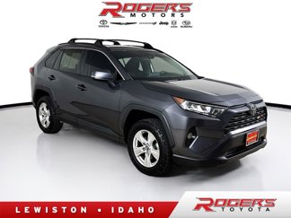 Used 2021 Toyota RAV4 XLE w/ XLE Grade Weather Package image 1
