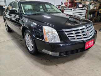 Used 2010 Cadillac DTS Luxury image 1
